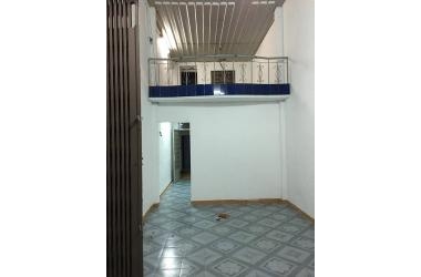 Bán gấp nhà mặt phố Huế kinh doanh đinh giá cực sốc